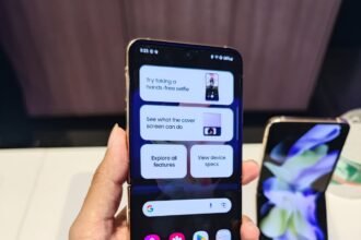 Samsung Bildschirm aufnehmen mit Ton – Smartphone in der Hand
