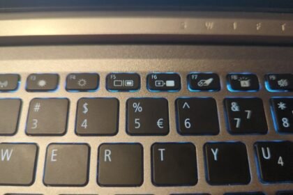 Windows 11 Passwort vergessen – was tun? Tastatur eines Laptops